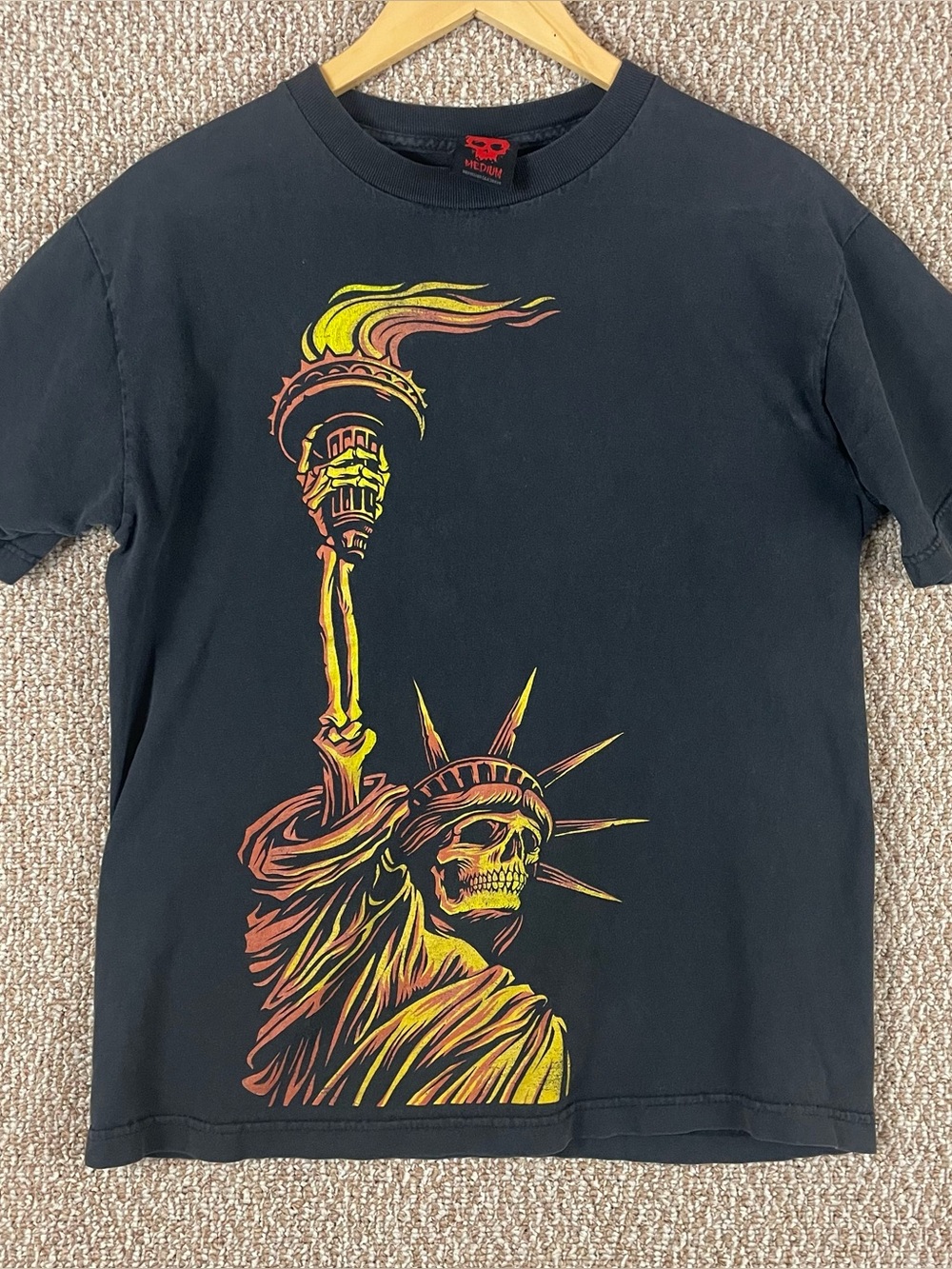 Vintage Zero Skateboards T Shirt Black Fade Statue Of Liberty Skull T618